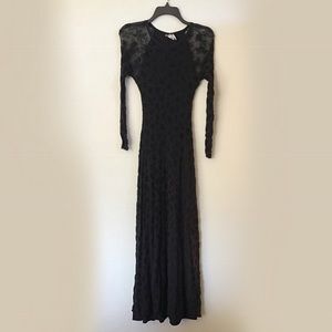 Full length vintage dress by Alexia Admor